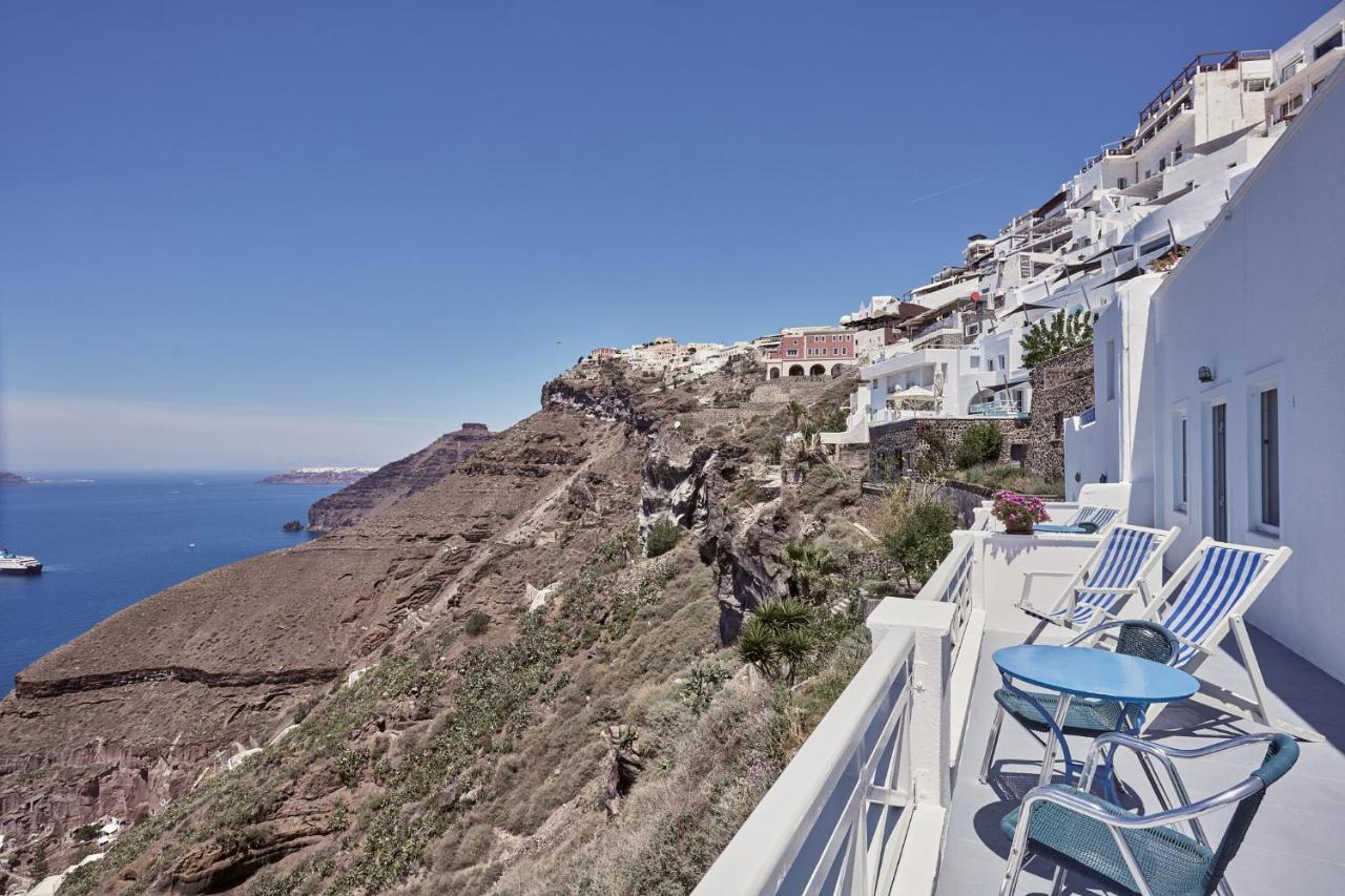 Amphitheater Cave Houses Fira  Exterior photo