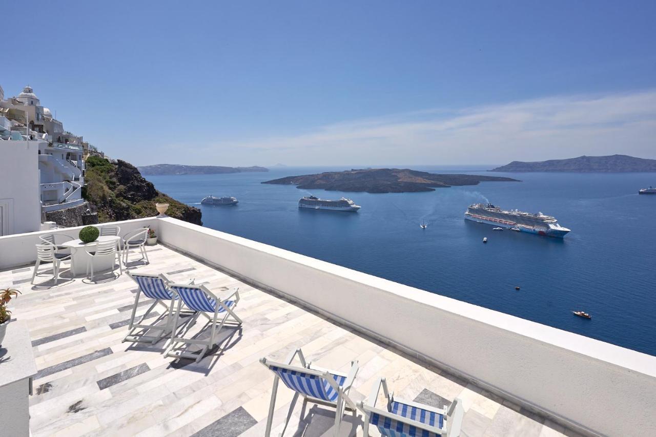 Amphitheater Cave Houses Fira  Exterior photo